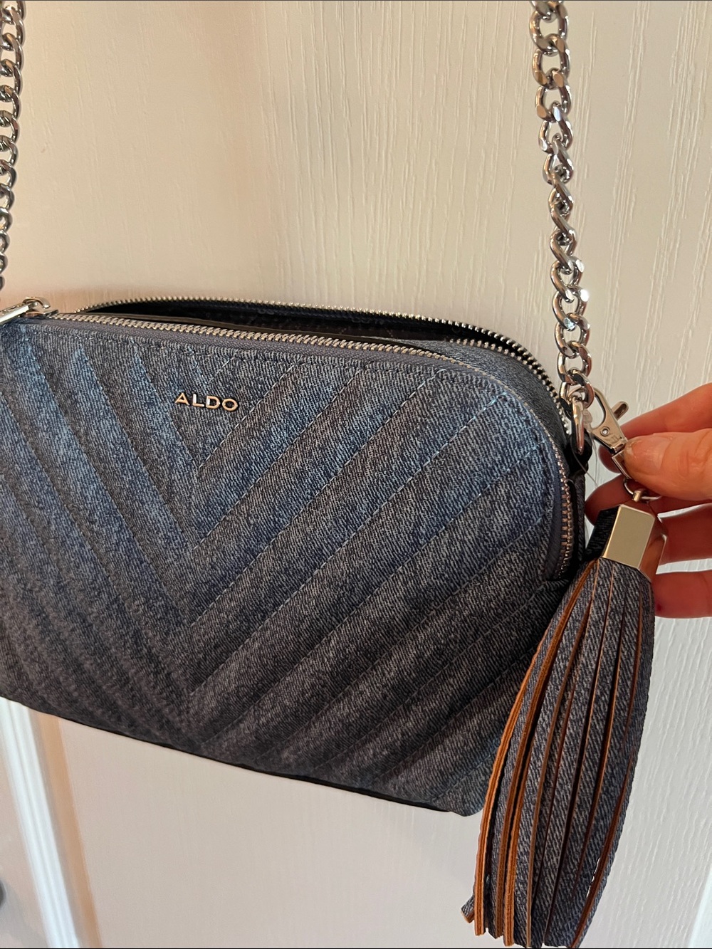 Also quilted canvas bag